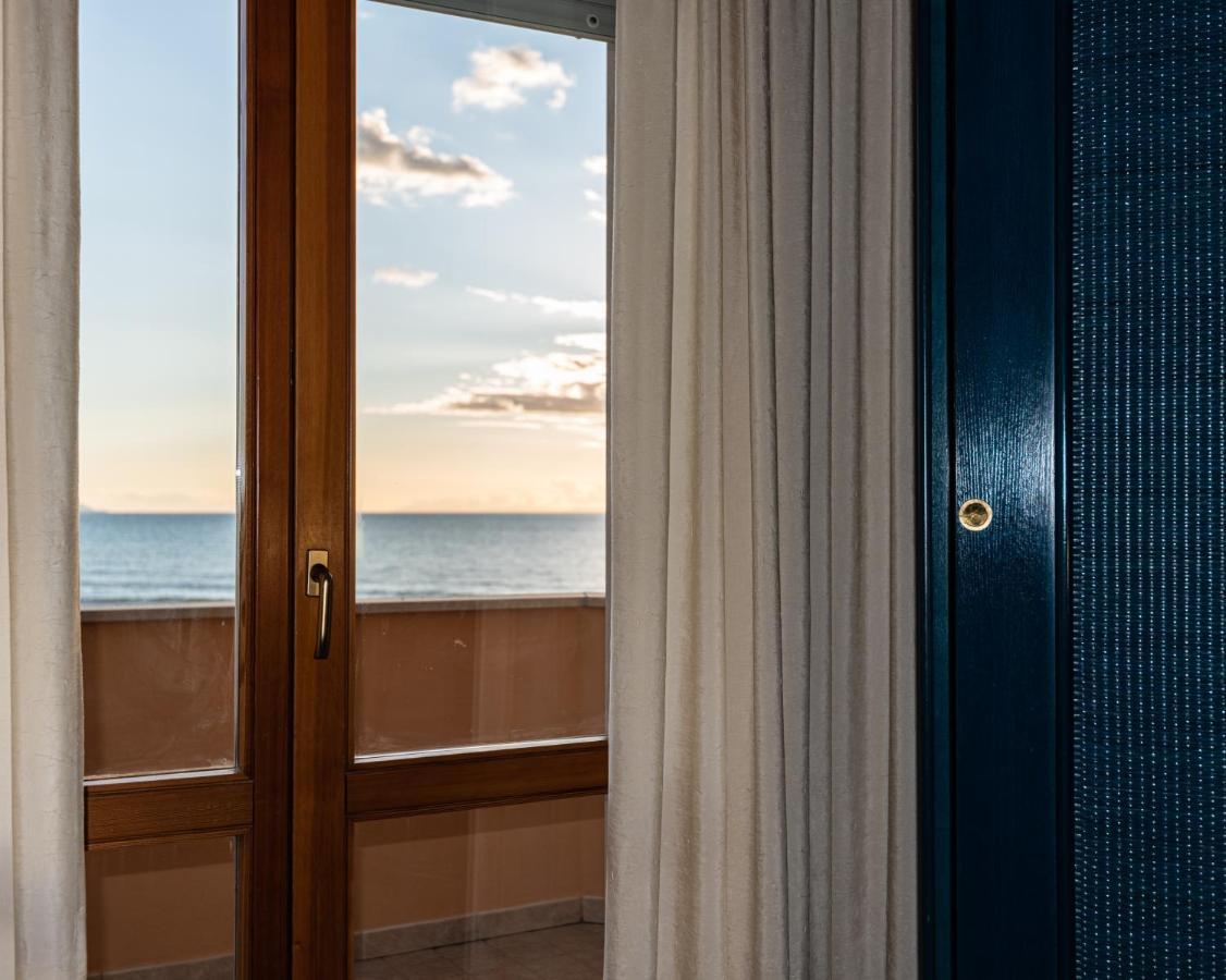 Hotel Il Delfino San Vincenzo Dış mekan fotoğraf