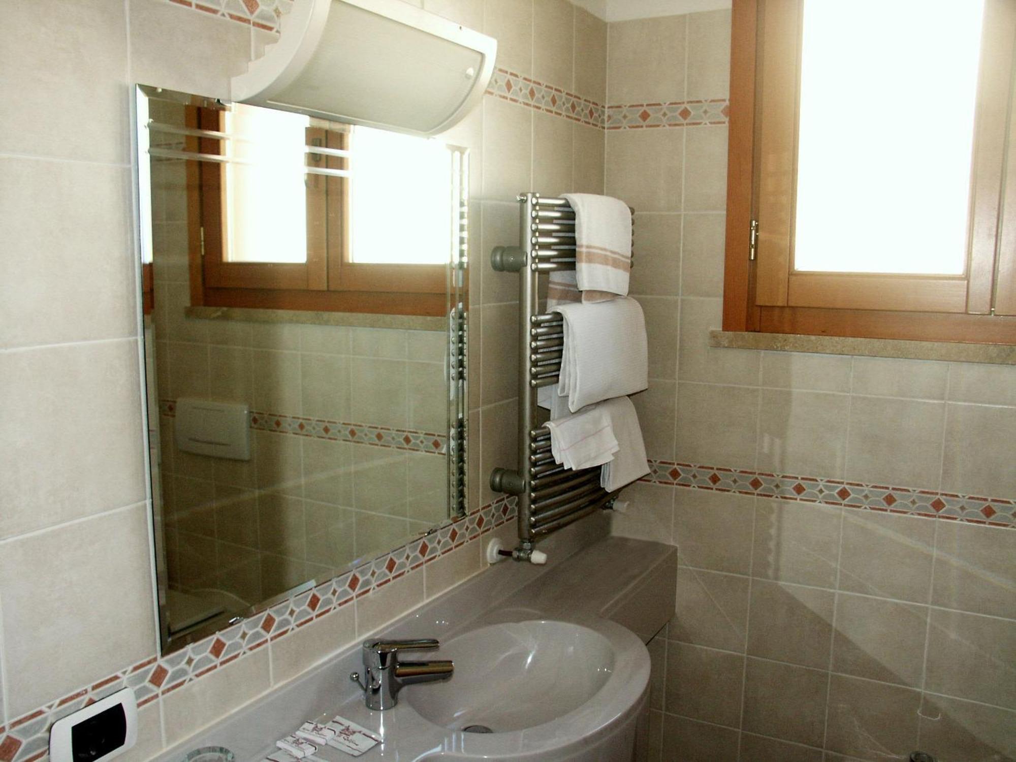 Hotel Il Delfino San Vincenzo Dış mekan fotoğraf