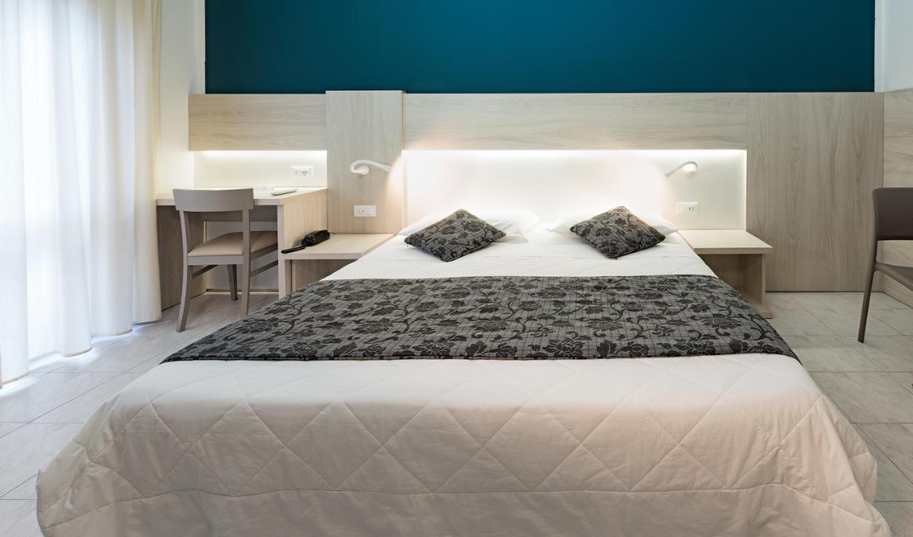 Hotel Il Delfino San Vincenzo Dış mekan fotoğraf